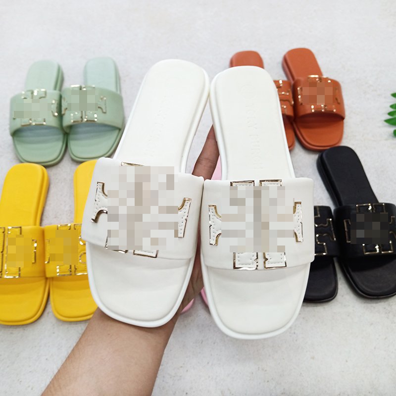 20234New Fashion PVC Flat Casual Slippers Women Girls Anti-Slip Lighted Cushioning Quick-Drying Leather Lining EVA Insole Beach