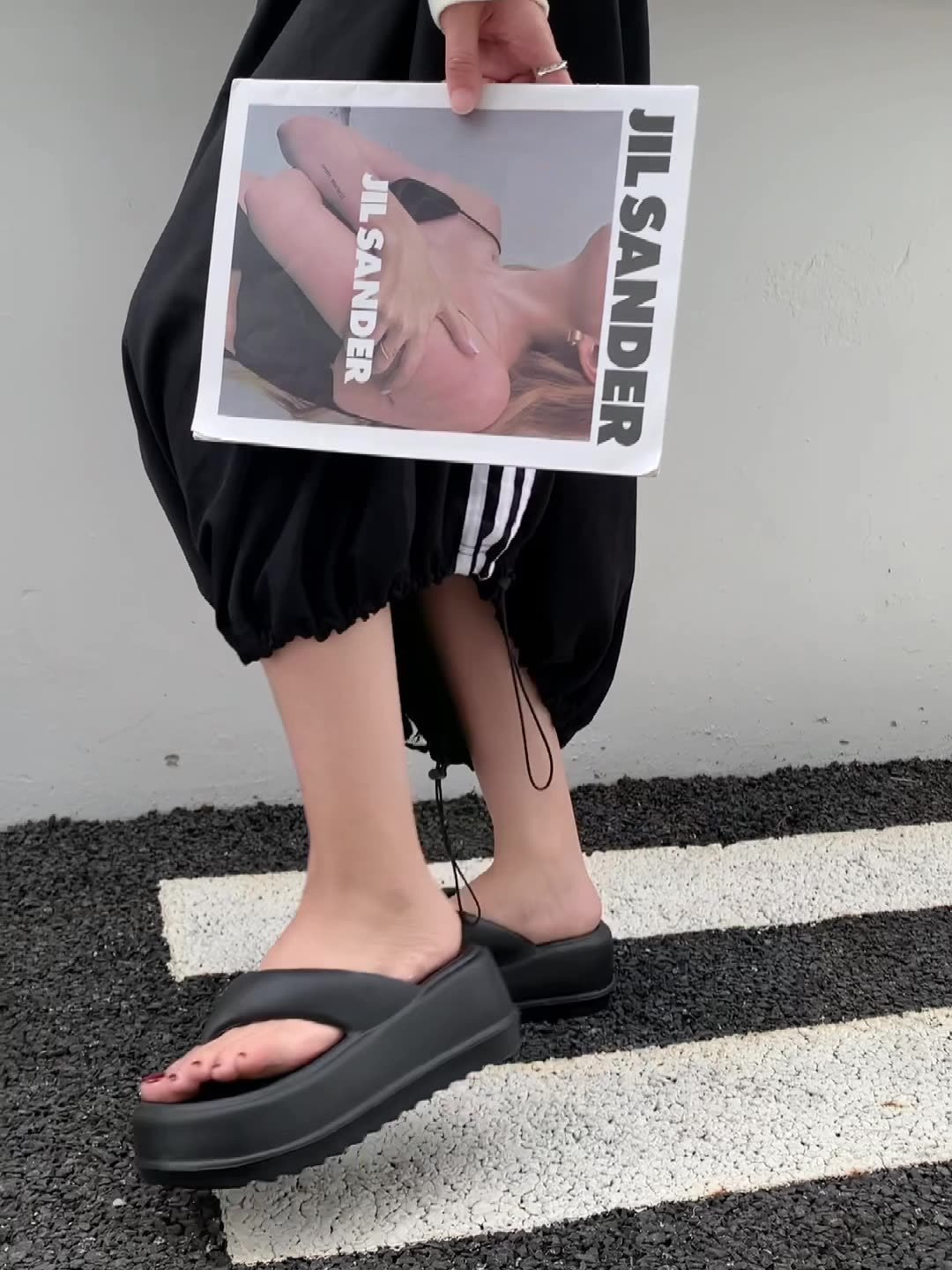 Women Summer Cloud Slides Pillow Sandals Thong Flat Flip-flops Slippers Home Anti-slip Bathroom Slides Slippers