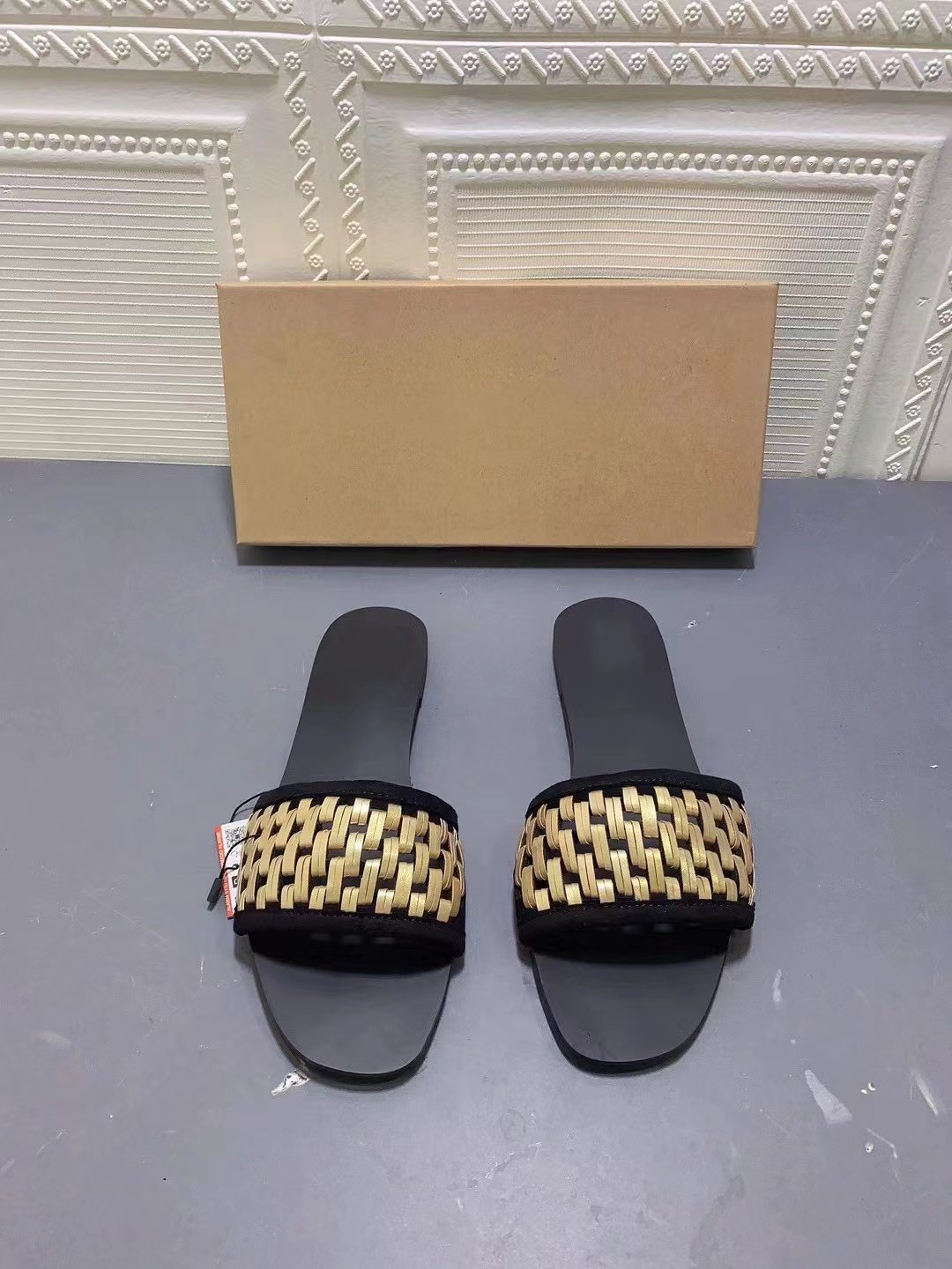 DEleventh Shoes 666-2 Quality Women Flat Slipper Outdoor Indoor Slipper Ladies Shoes woven gold shoes casual beach slipper stock