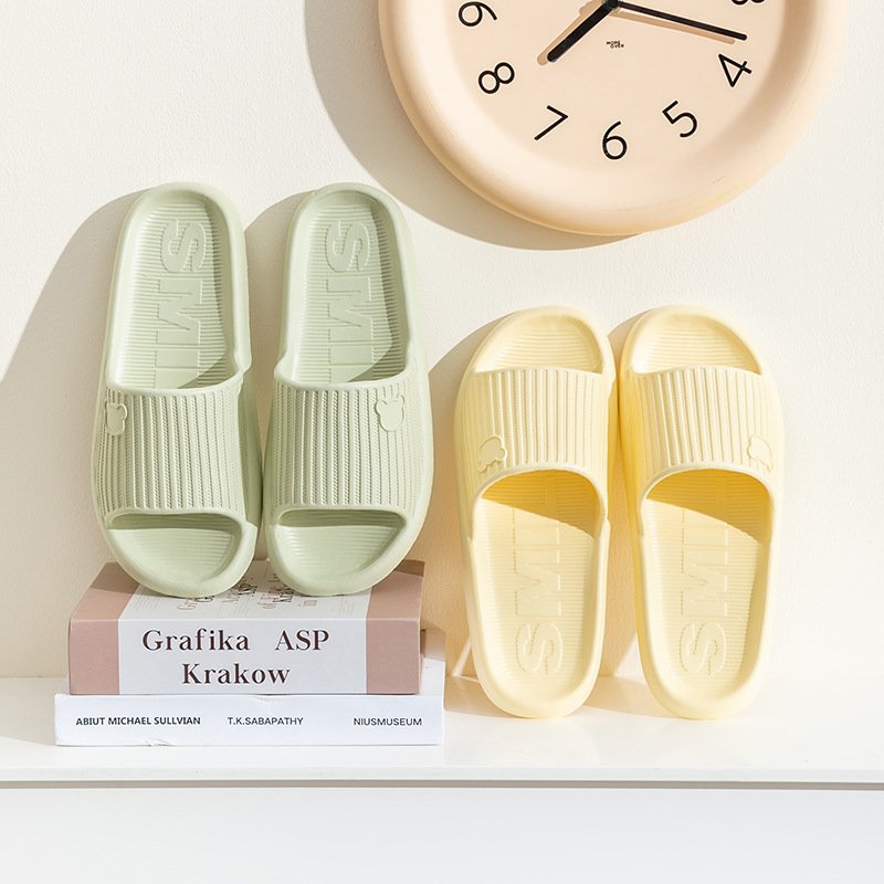 cartoon bear design house use guest shoes for unisex comfortable EVA thick bottom flexible non-slip home slides slippers