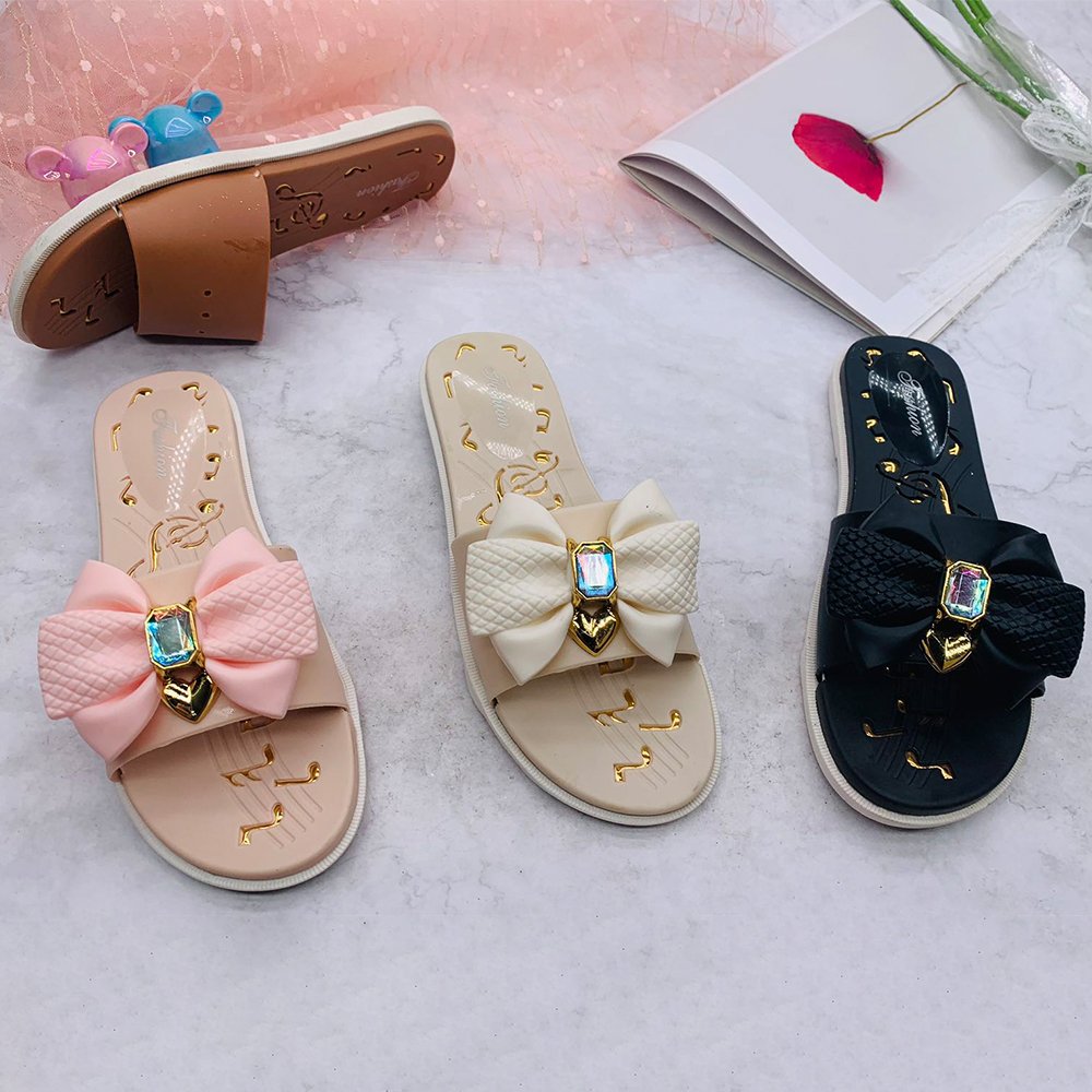 Popular Design Custom Nice Women Beach Nude Open Toe Slippers Slide Slipper For Ladies