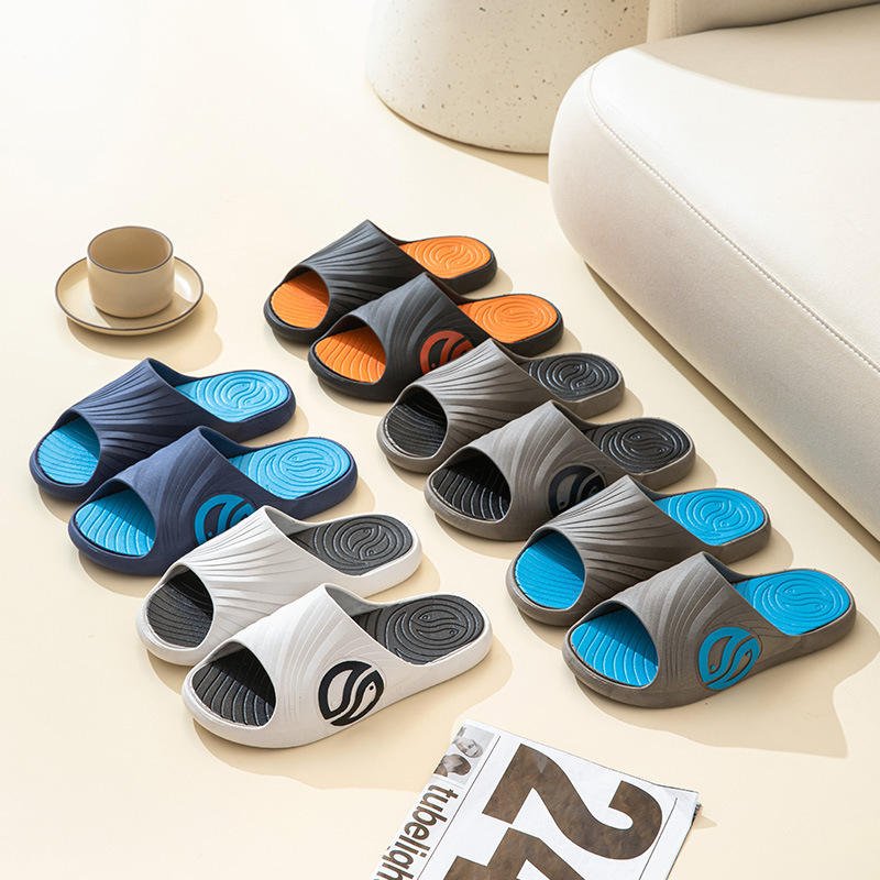 designer outdoor indoor new style PVC men's and women's custom slides slippers sandals for men anti-slippery