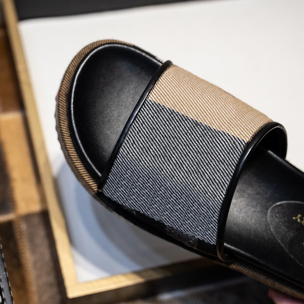 Designer Famous brand Luxury slippers Casual custom fashion slippers women