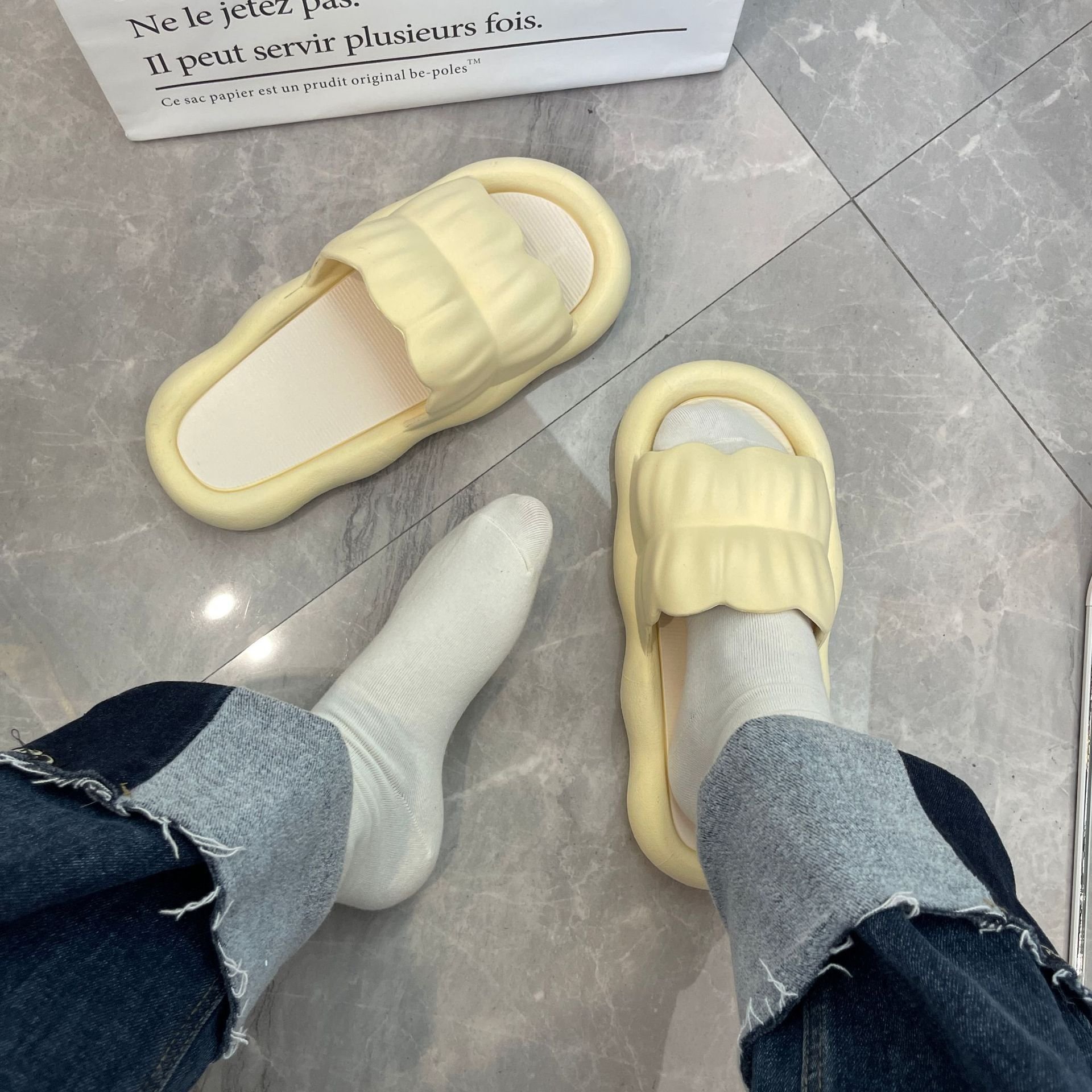 Sweet Lovely Slides Fashion Casual Slippers Shoes Bottom Step On Shit Feeling Eva Sandals Slippers For Women And Ladies
