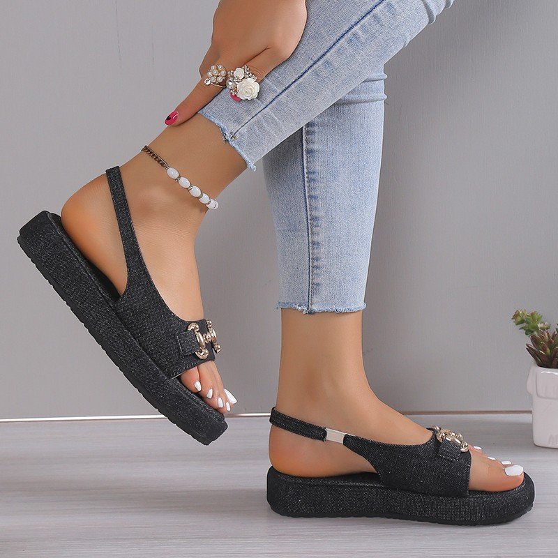 2024 new women's fashion increase thick bottom chain leisure sandals plus-size women's shoes platform with metal sandals