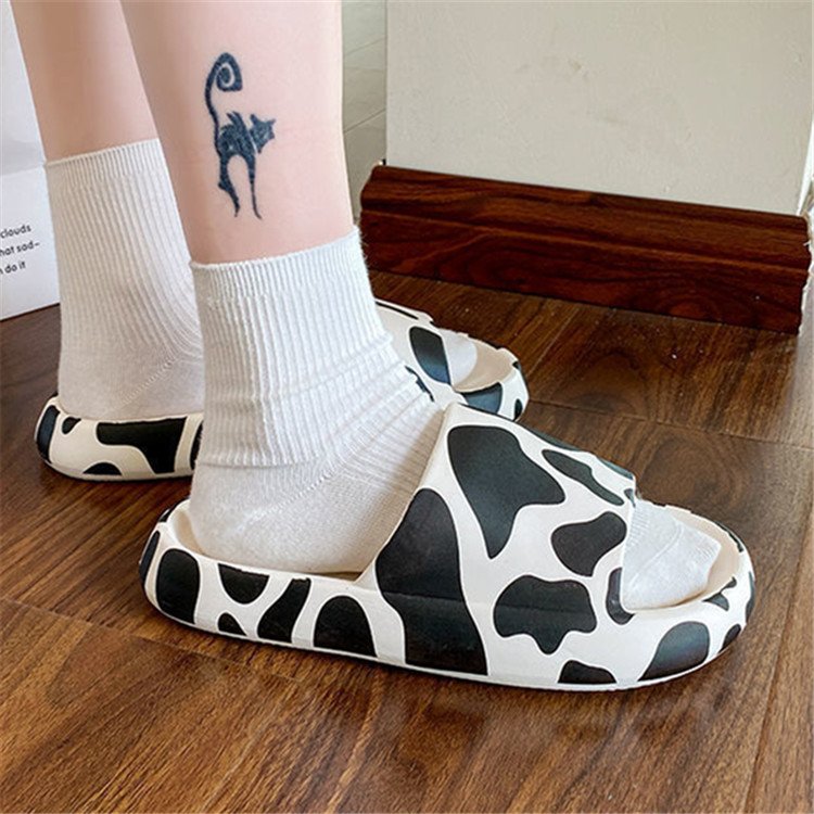 wholesale High quality slippers PVC fashion casual cute cow pattern women Thick Soles platform home Slides Sandals Slippers