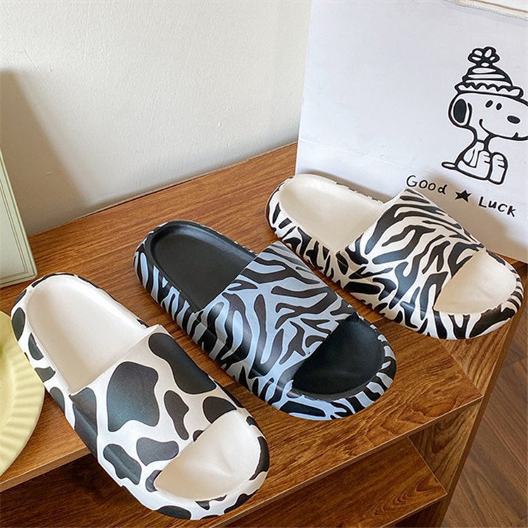 wholesale High quality slippers PVC fashion casual cute cow pattern women Thick Soles platform home Slides Sandals Slippers