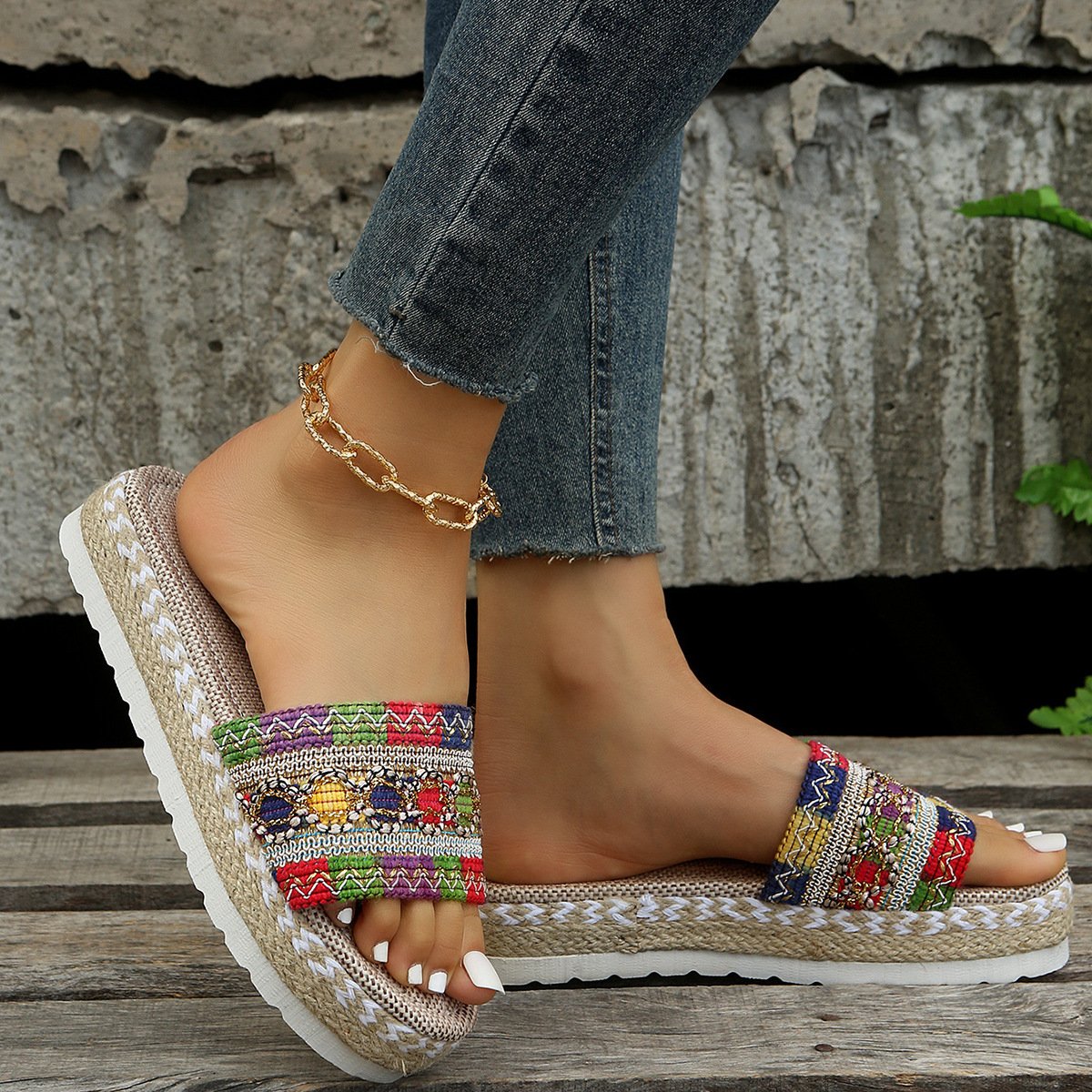 Popular Cheap Breathable Fabric Summer slipper woman Beach Comfort home slides slippers
