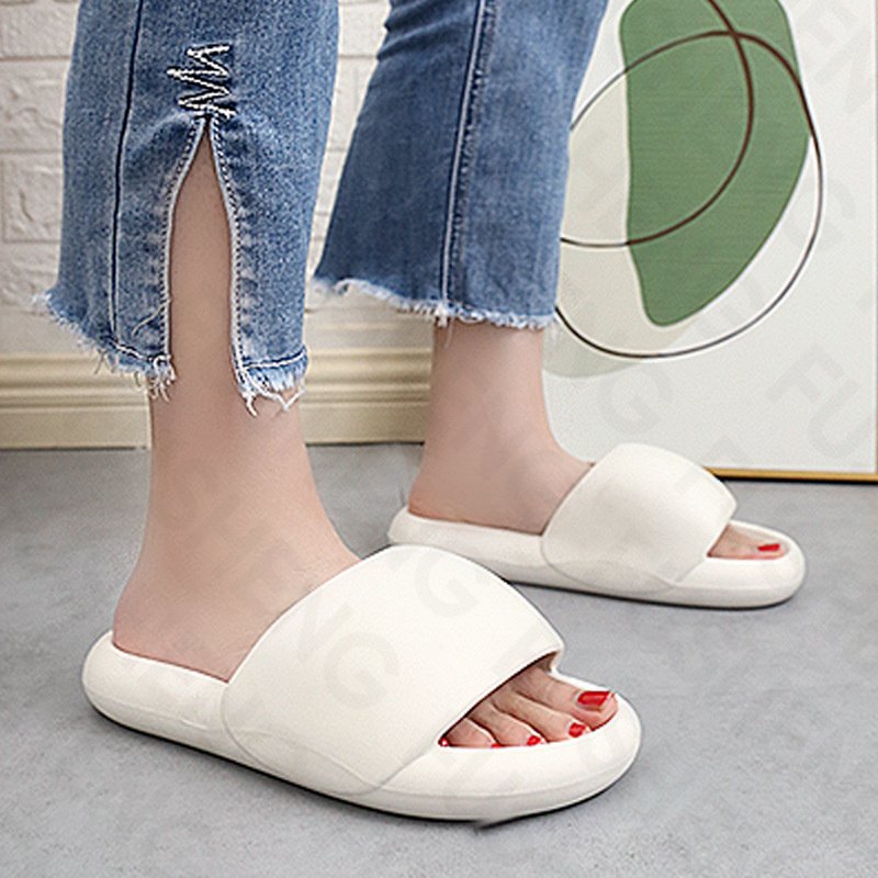 Lightweight Fit Modern Slippers For Women