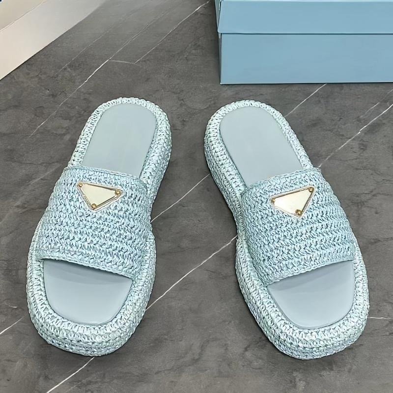 Large Size 42 Casual Famous Slippers for Women 2024 Summer Designer Slides Slippers Outdoor Thick Sole Beach Brand Women's Shoes