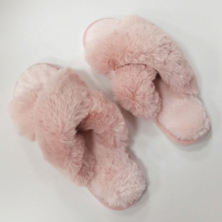Luxury High Quality Cheap Embroidered slippers with custom logo label Coral Fleece Indoor Bathroom Hotel Slipper