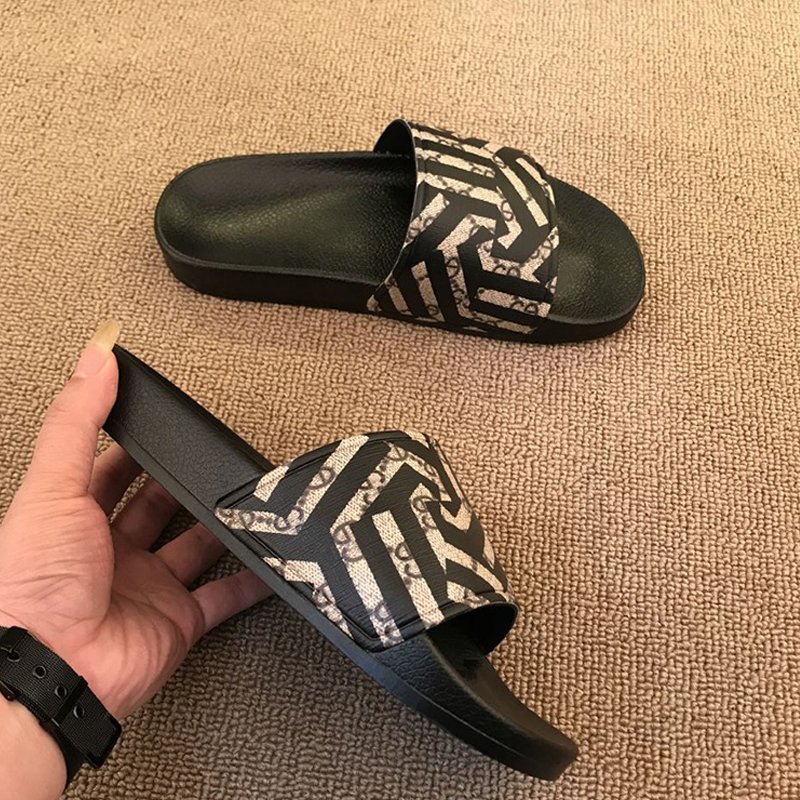 Summer Slippers male outdoor casual shoes fashion trend 2024 home anti-slip slides new man sandal wholesale