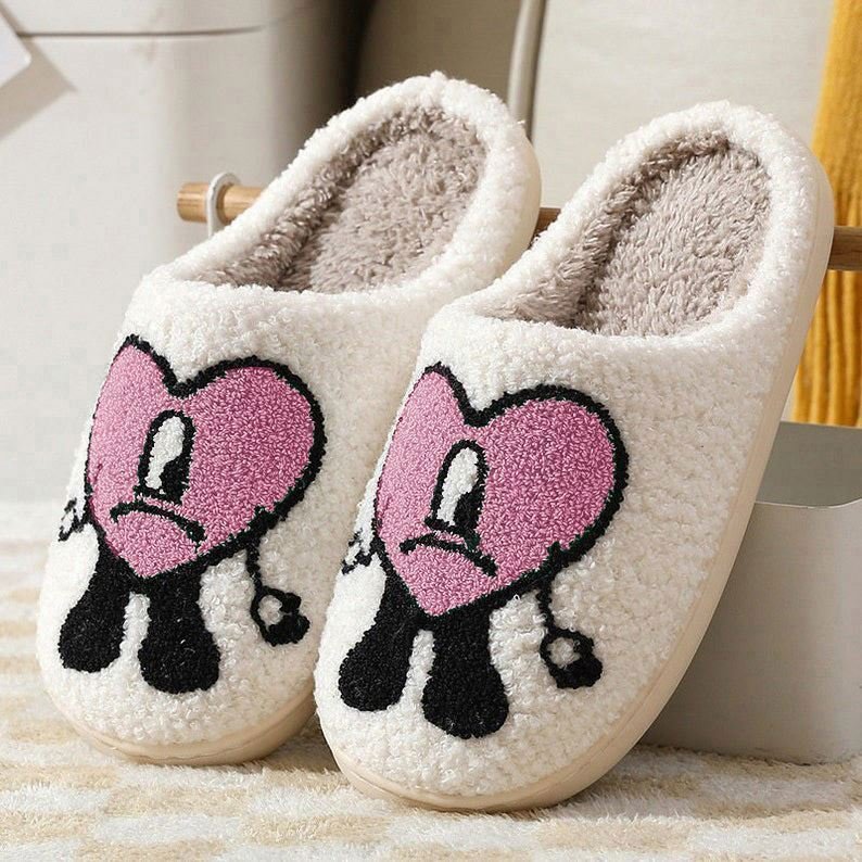 Hot Sale Stock Custom Logo Cute Red Heart Bad Bunny Slippers Slides Ladies Winter Indoor Warm House Slippers
