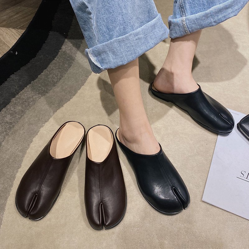 BUSY GIRL C2039 split toe shoes men women slippers mules big size 44 comfortable flat shoes for women and ladies tabi shoes