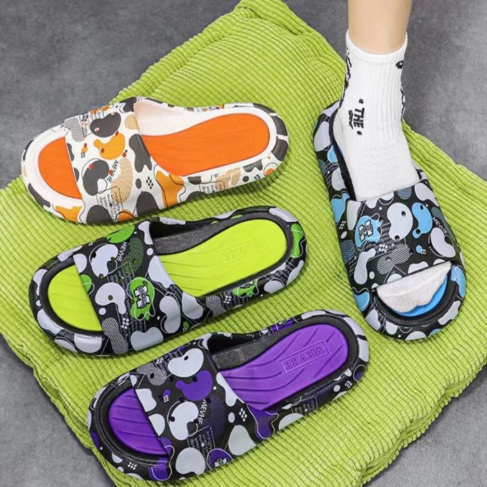 Stylish Outdoor Casual Thick EVA Slippers Footwear Shoes Slides For Men Women Beach Slides Sandals Slippers