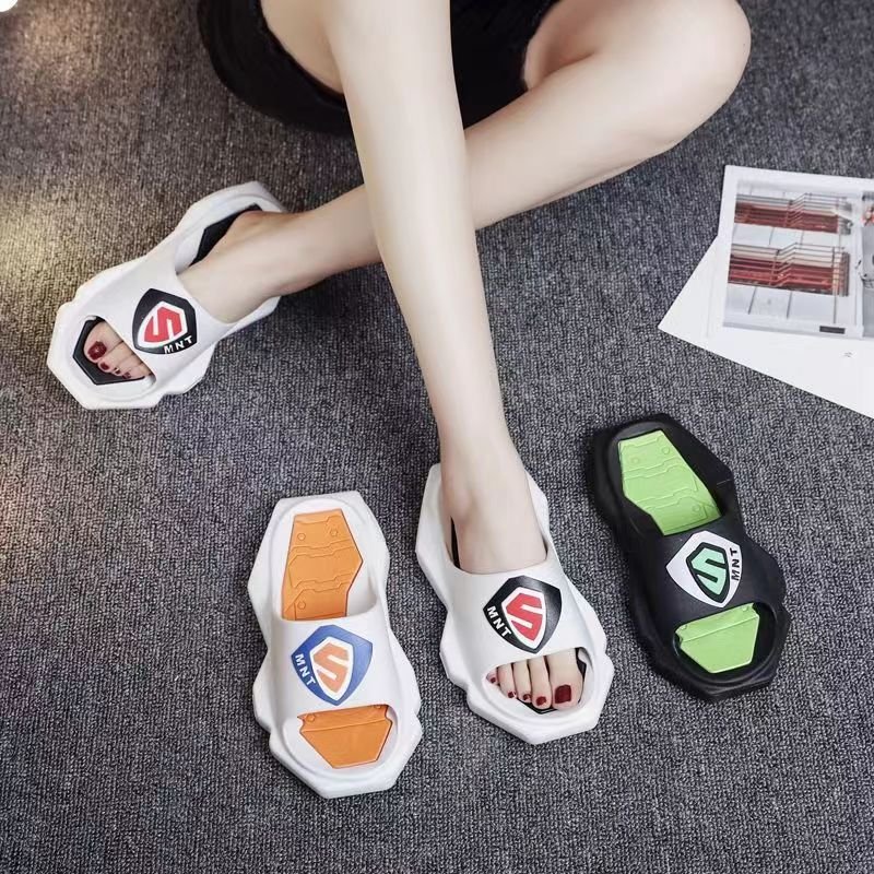 Stylish Outdoor Casual Thick EVA Slippers Footwear Shoes Slides For Men Women Beach Slides Sandals Slippers
