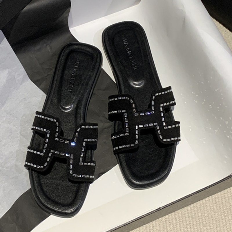 Women Best Seller Slipper Shoes High Quality Lady Shiny Upper Flat Slippers Shoes Comfy Leather Slide Shoes