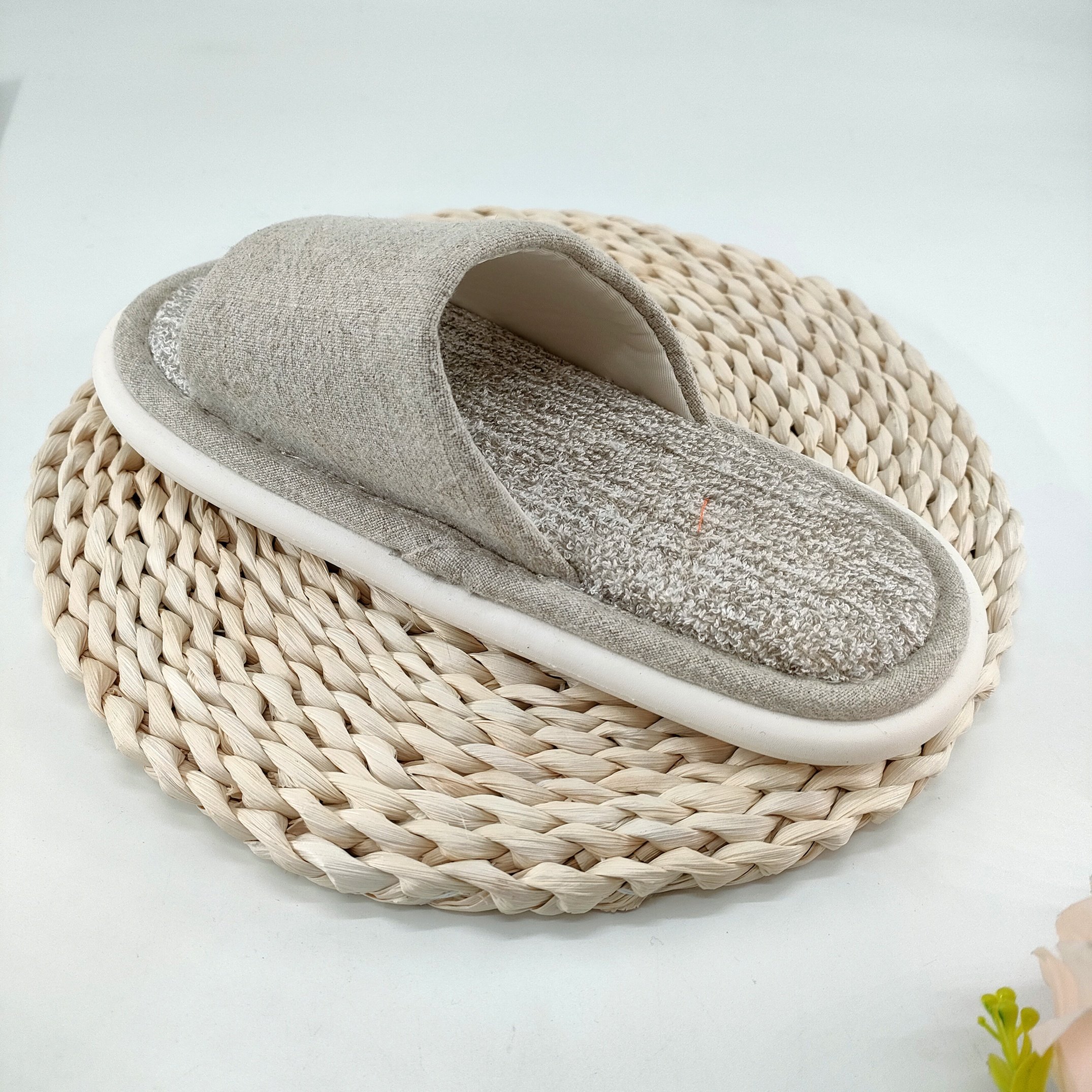 High Quality Customized Slides Slippers Winter Women's Shoes Cozy House Shoes 2024