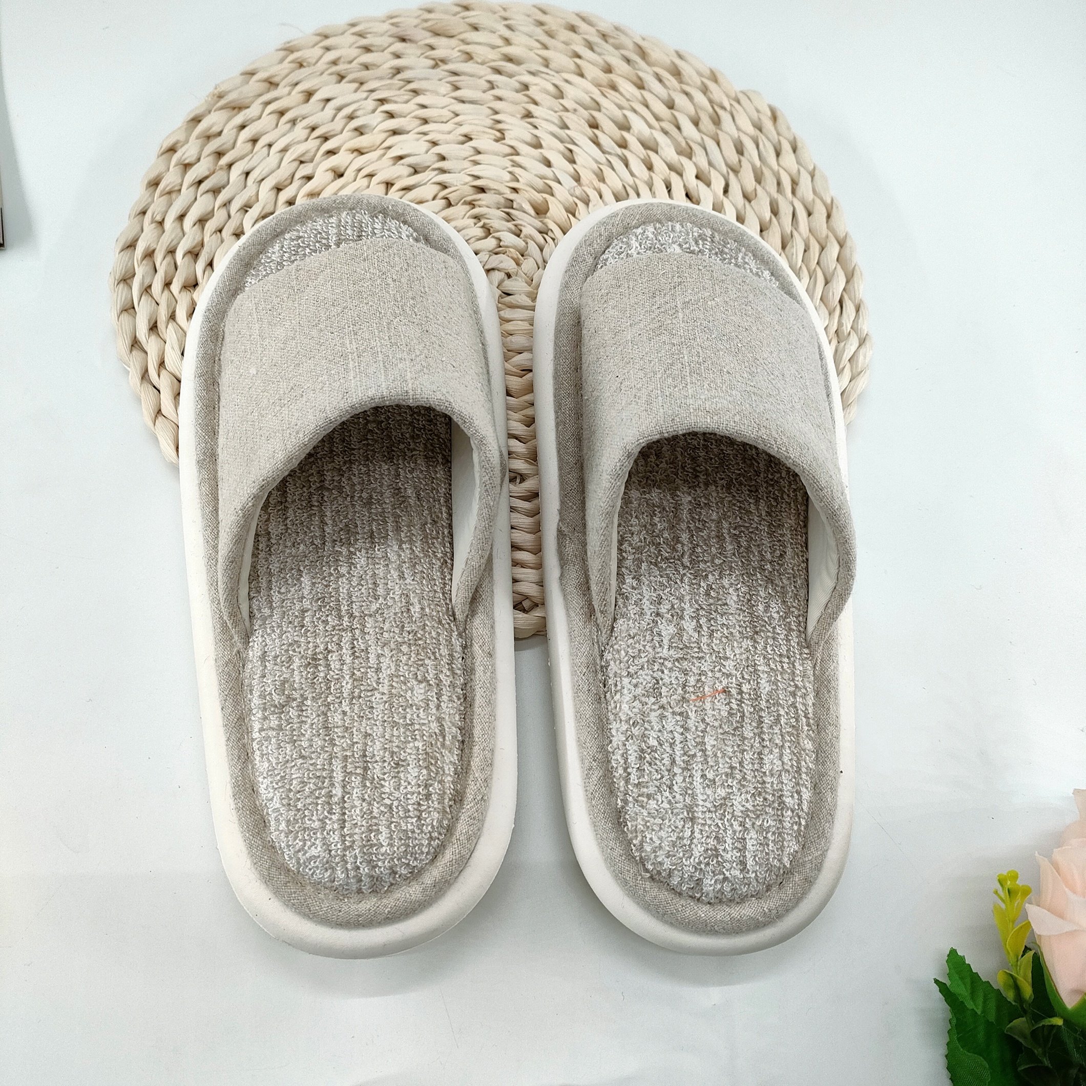 High Quality Customized Slides Slippers Winter Women's Shoes Cozy House Shoes 2024