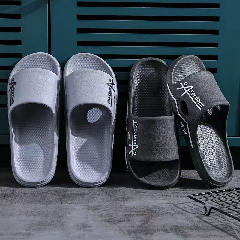 2024 New Summer Men's Sandals Driving Beach Shoes Plastic Outerwear Seaside Slides Slippers Couple Sandals