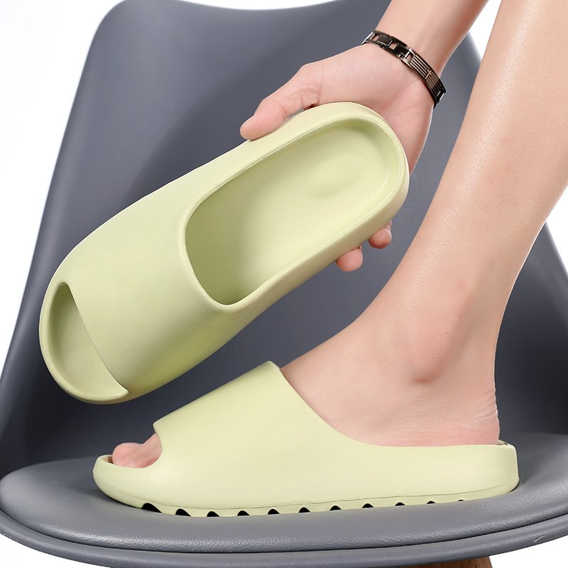 Famous Brands Unisex Beach Bubble Bath Sandals Eva Indoor Cloud Slides Thick Platform Home Men Women Slides Slippers For Summer