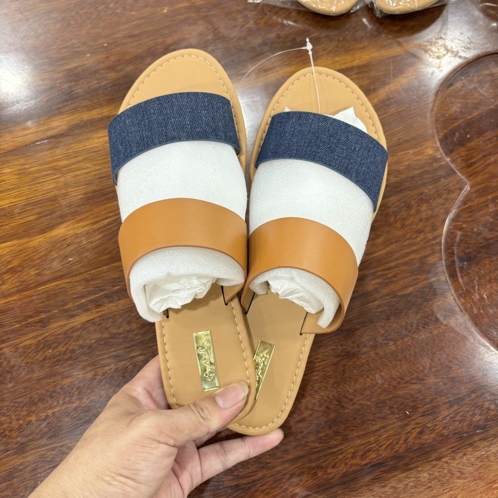 New Style Anti-slip Beach Flat Women's Slippers
