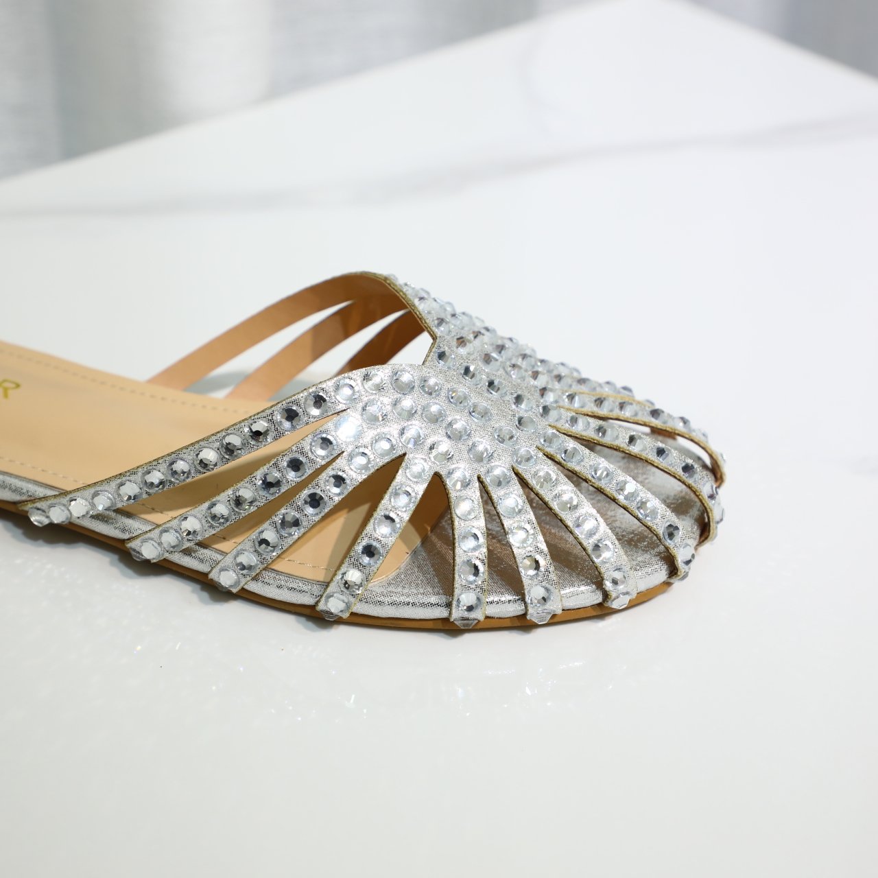 Professional Manufacturer's Women's Jelly Sandals High Anti-Slip Quick-Drying Hard-Wearing Flat Fashion Slide Slippers Casual