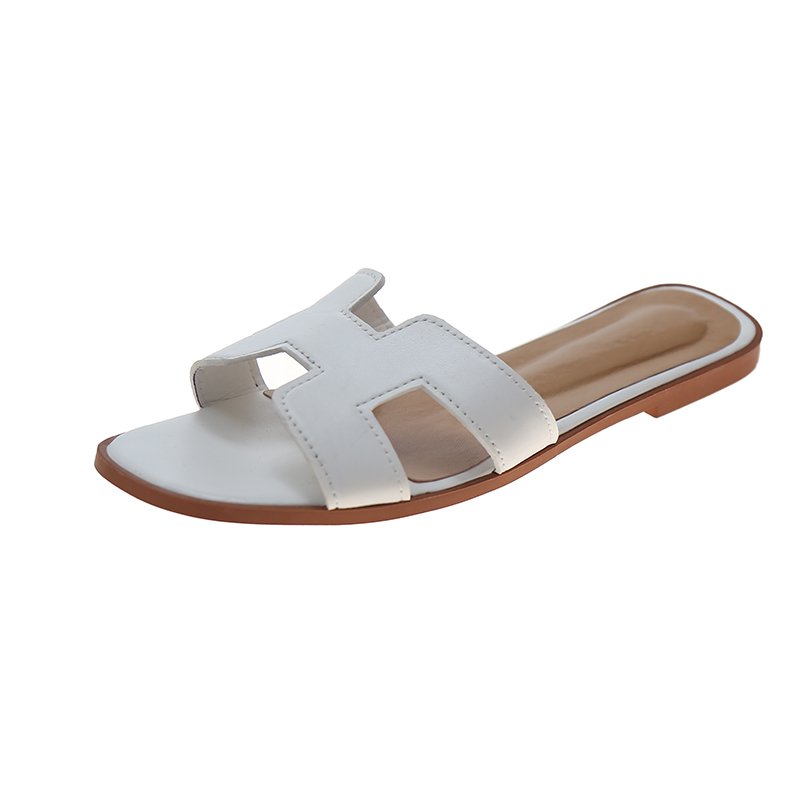 2024 Ladies Flat Slippers Summer Beach Shoes Fashion Leather Sandals Slippers Outdoor Women Slides Slippers