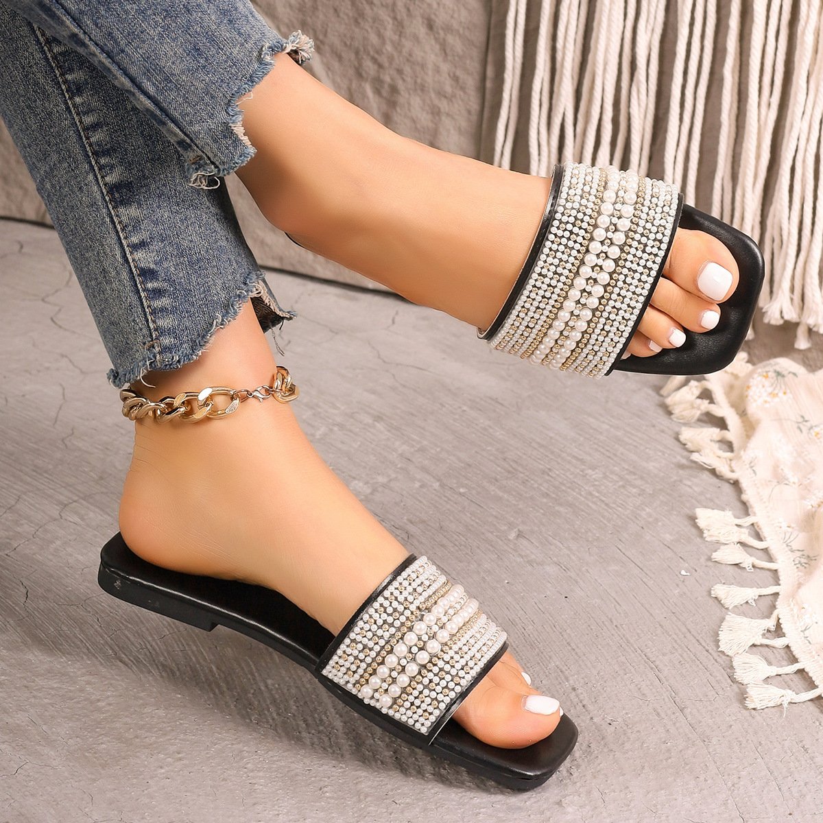 Women's Leather Strap Flat Slide Sandals Square Open Toe Lightweight Slip On Summer Casual Beach Slide Dressy Sandals