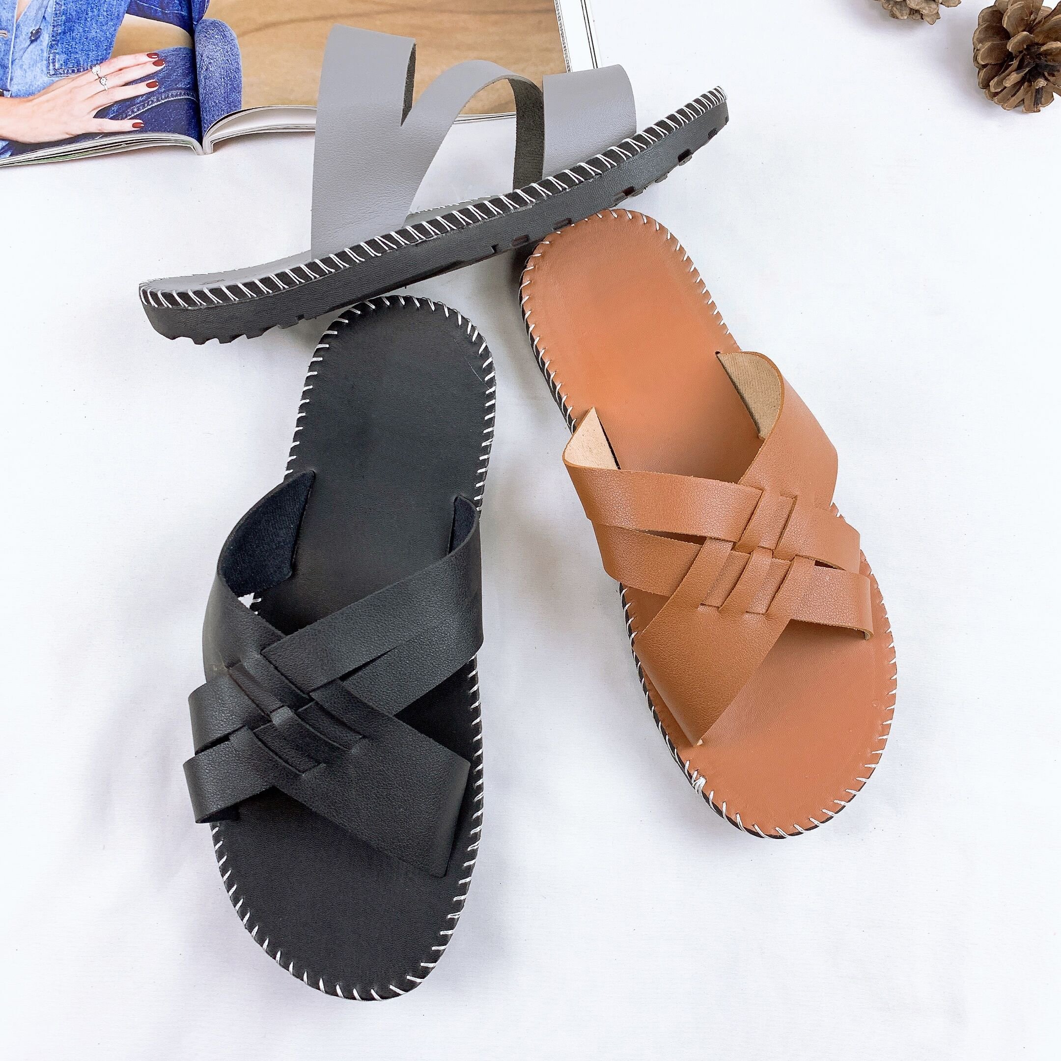 Men Slipper PU Leather Top Slide Sandal Casual Slippers Comfortable Fashion Summer Beach Slipper