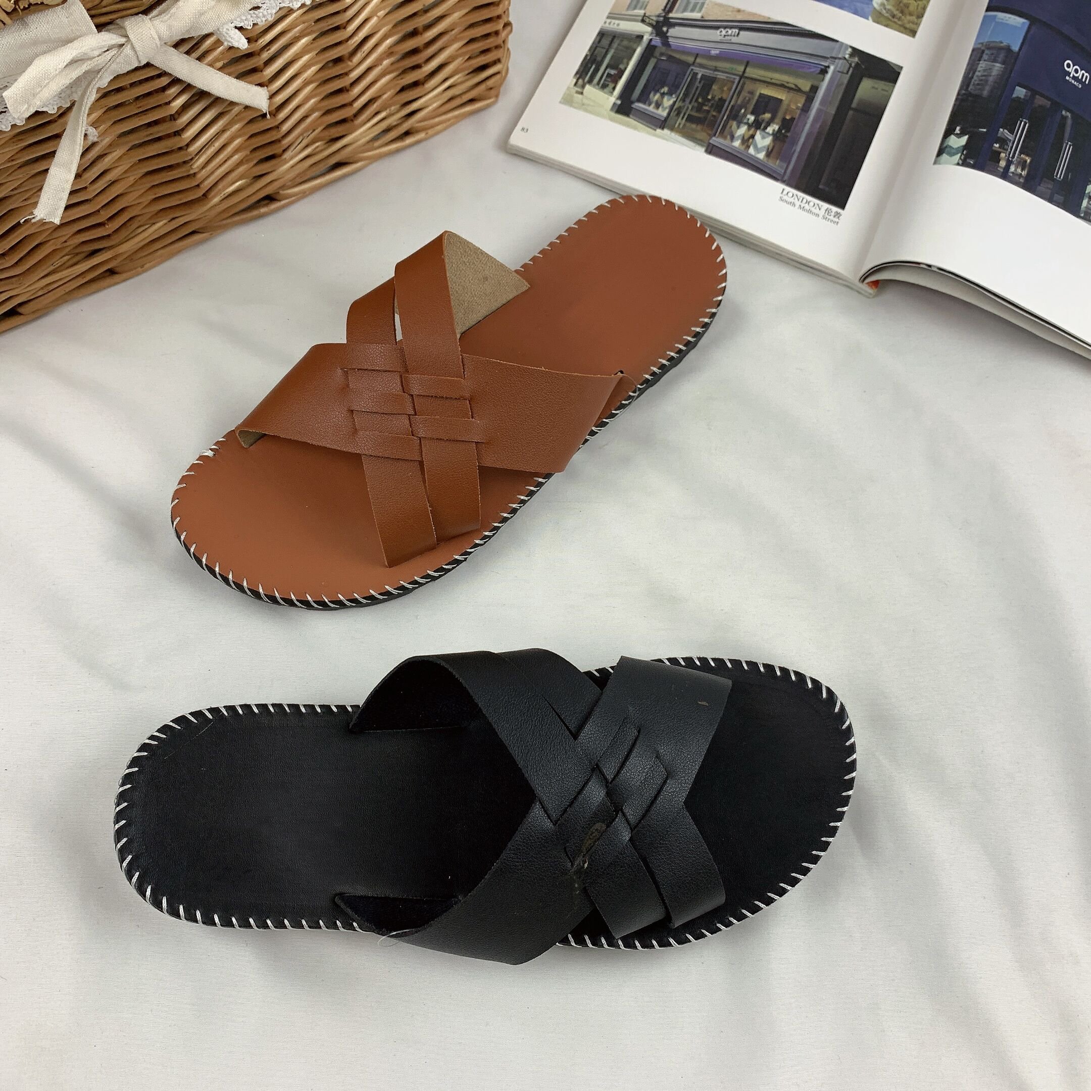 Men Slipper PU Leather Top Slide Sandal Casual Slippers Comfortable Fashion Summer Beach Slipper