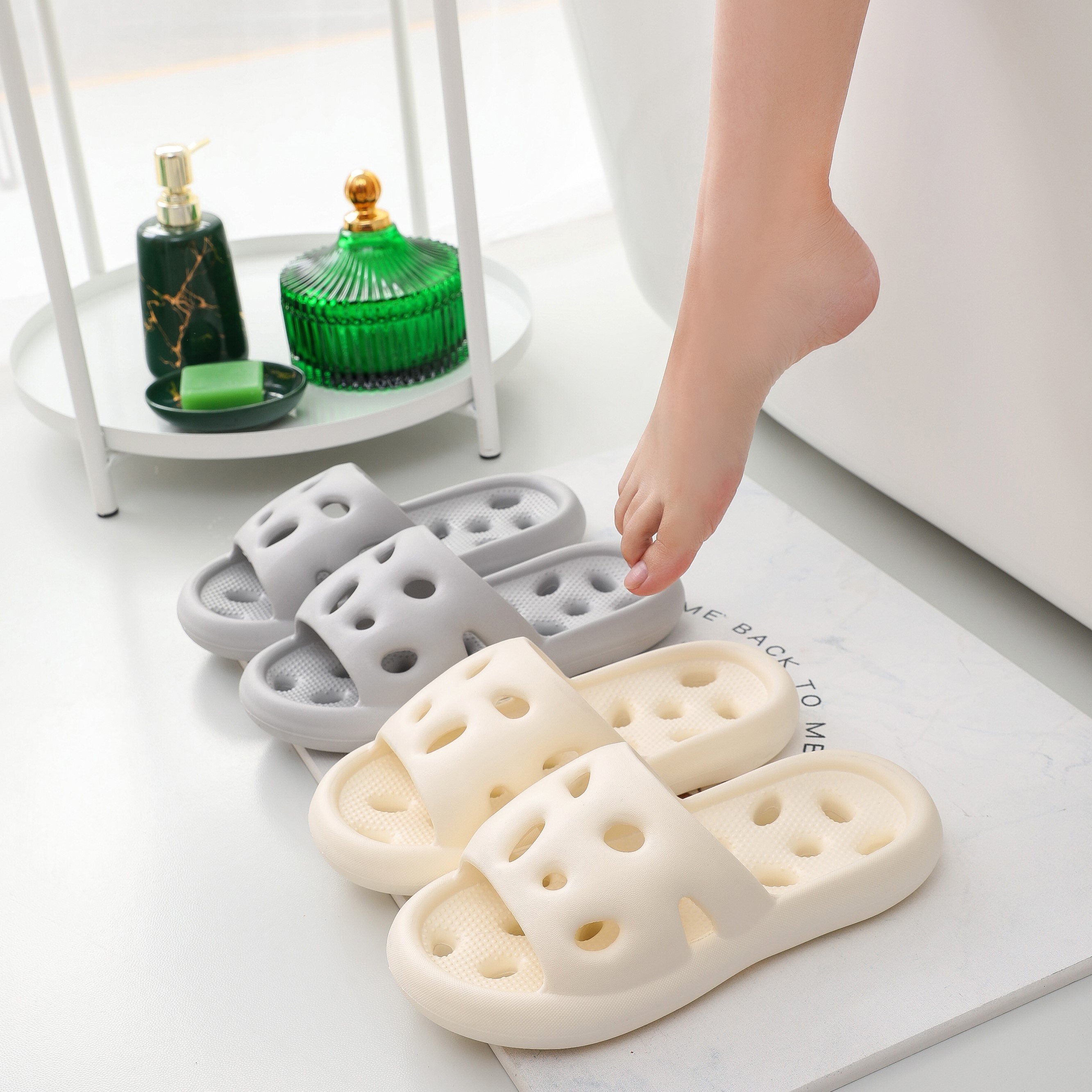 new design soft bottom couple home bathroom sandals Summer Shoes