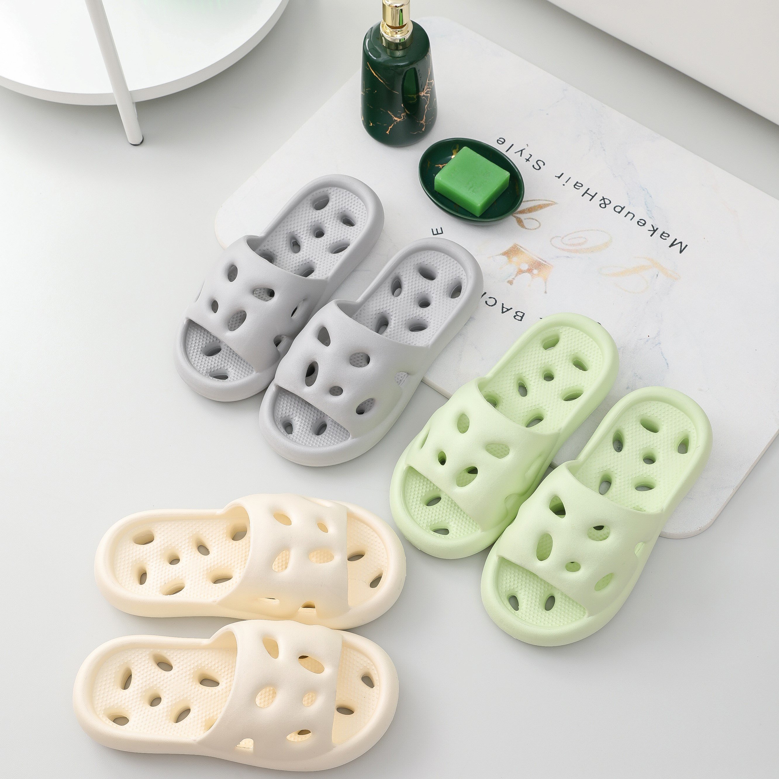 new design soft bottom couple home bathroom sandals Summer Shoes