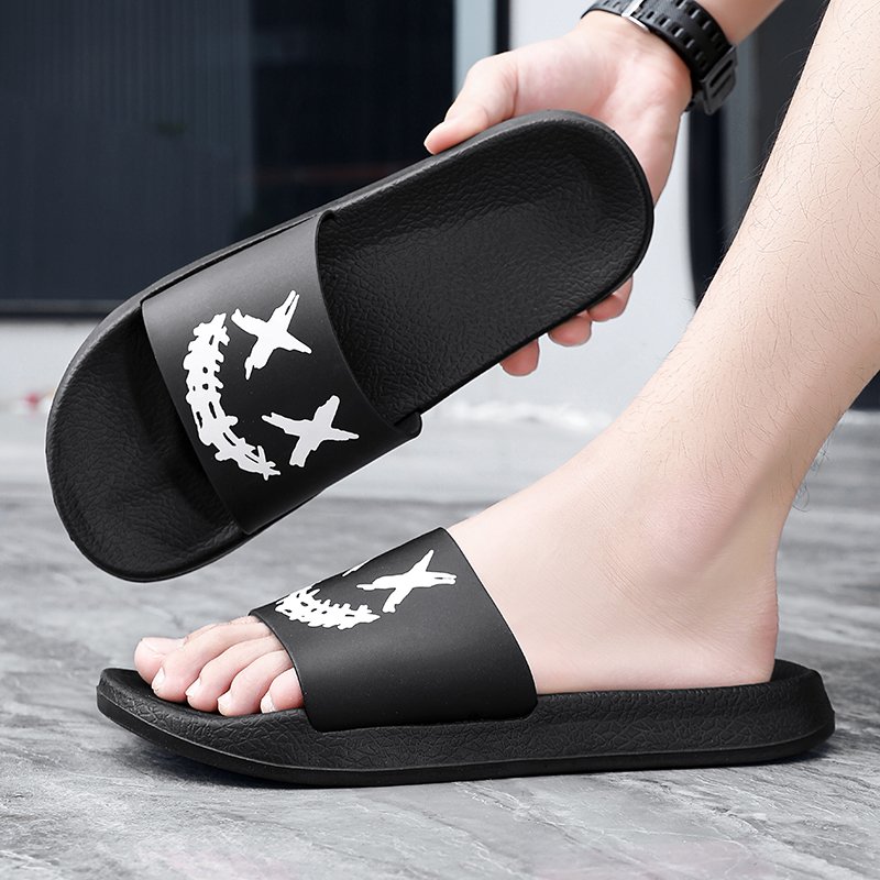 Low Price Hot Selling Luxury Sandals Non-slip Brand Outdoor Summer Shoes Fashionable Light Weight Men Sports Slides Slippers
