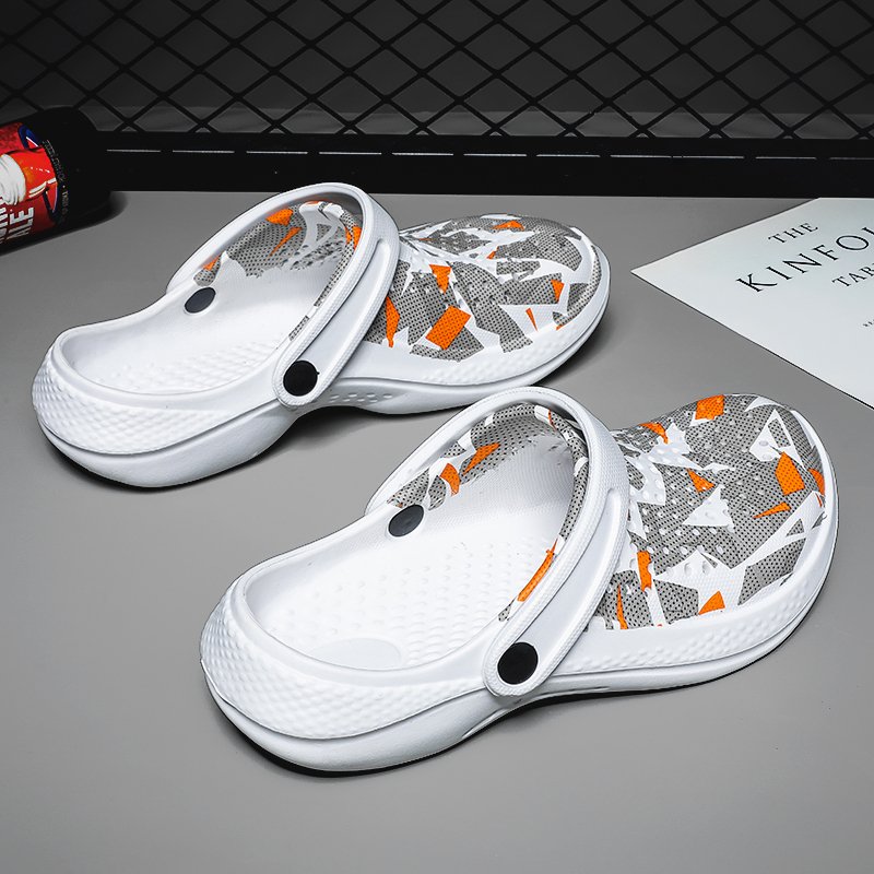 Wholesale Customize house slides slippers men sporty shoes fashion flat slipper EVA male beach summer clogs