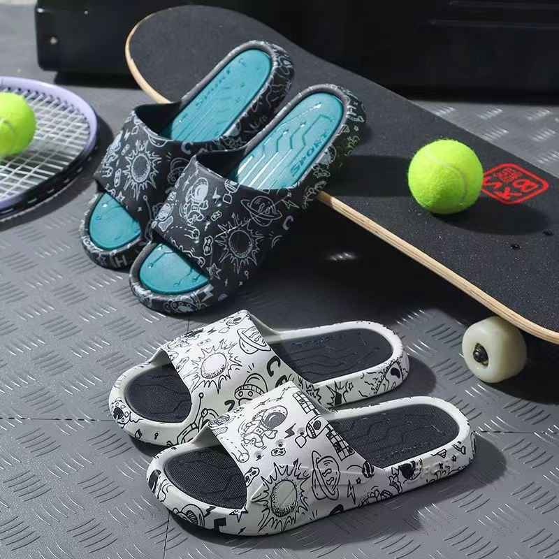 Summer Slippers male outdoor casual shoes fashion trend 2024 home anti-slip slides new man sandal wholesale