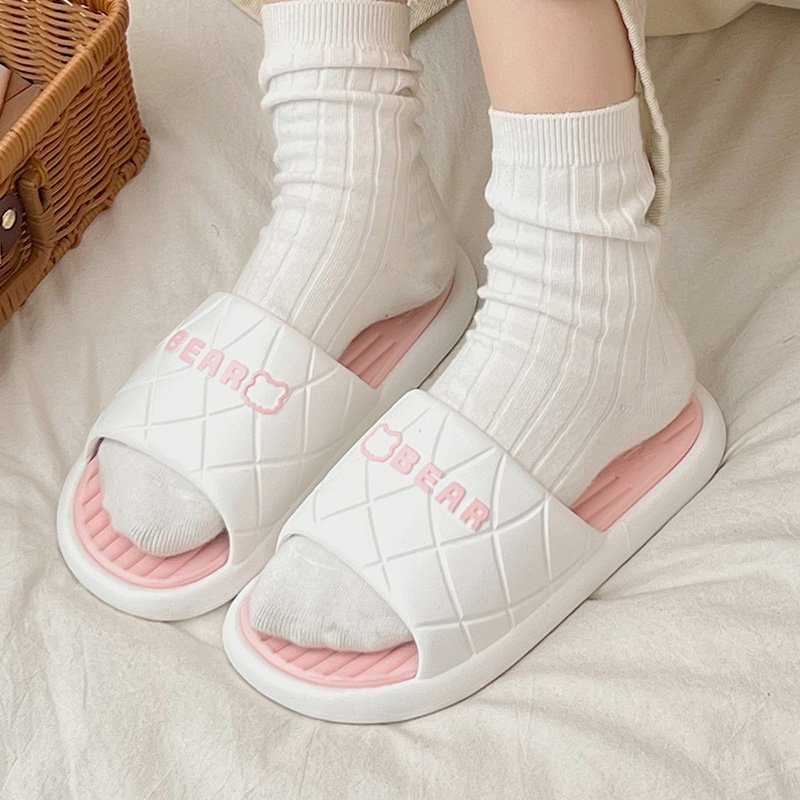 Wholesale Bear Printed Home Slipper Comfortable Soft Slides Slipper Striped Women's Shoes Non-slip Men's Shoes