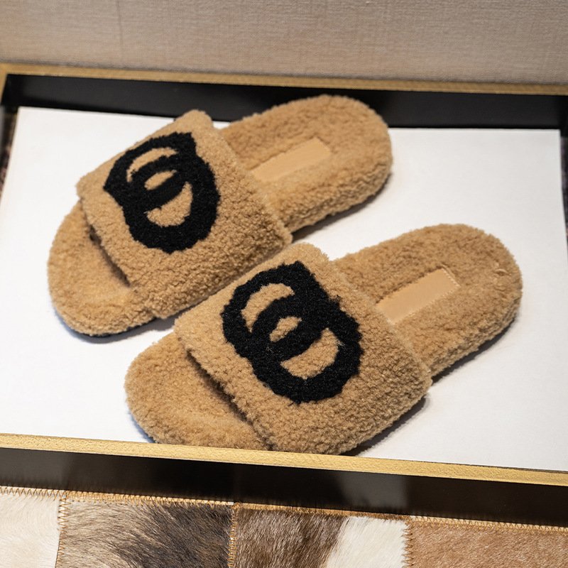 2023 Luxury Designer Custom Logo Full Fur Slides Women Winter Warm Flat Slippers Soft Lambswool Sandals