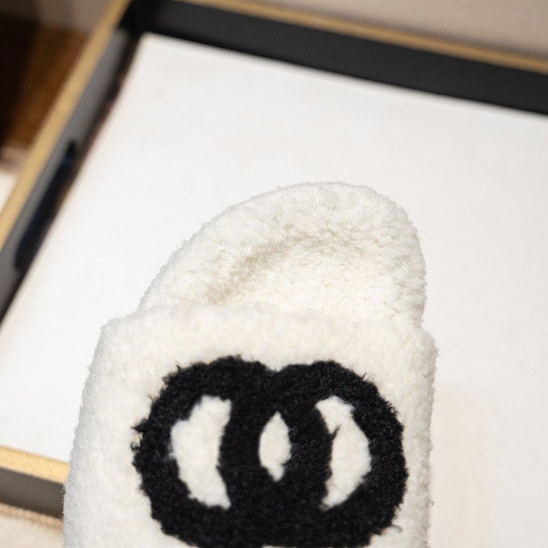 2023 Luxury Designer Custom Logo Full Fur Slides Women Winter Warm Flat Slippers Soft Lambswool Sandals
