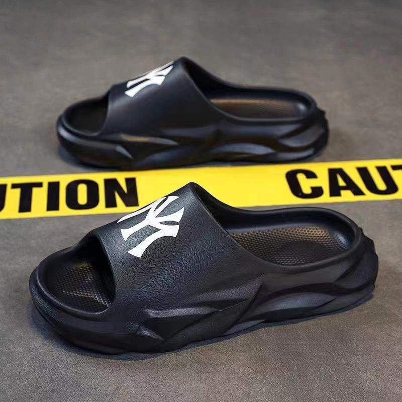 2024 sandals|slippers fashion men's slippers casual soft bottom outer wear platform beach indoor slippers