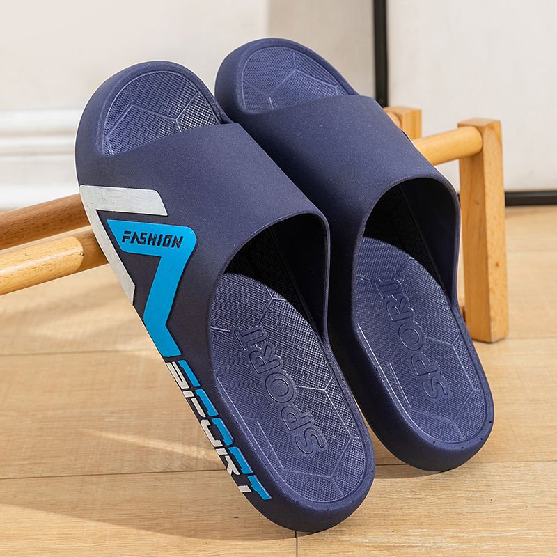 New Beach Sandals MenNon-Slip Soft Sole Thick Sole Summer Outdoor Slides Slippers