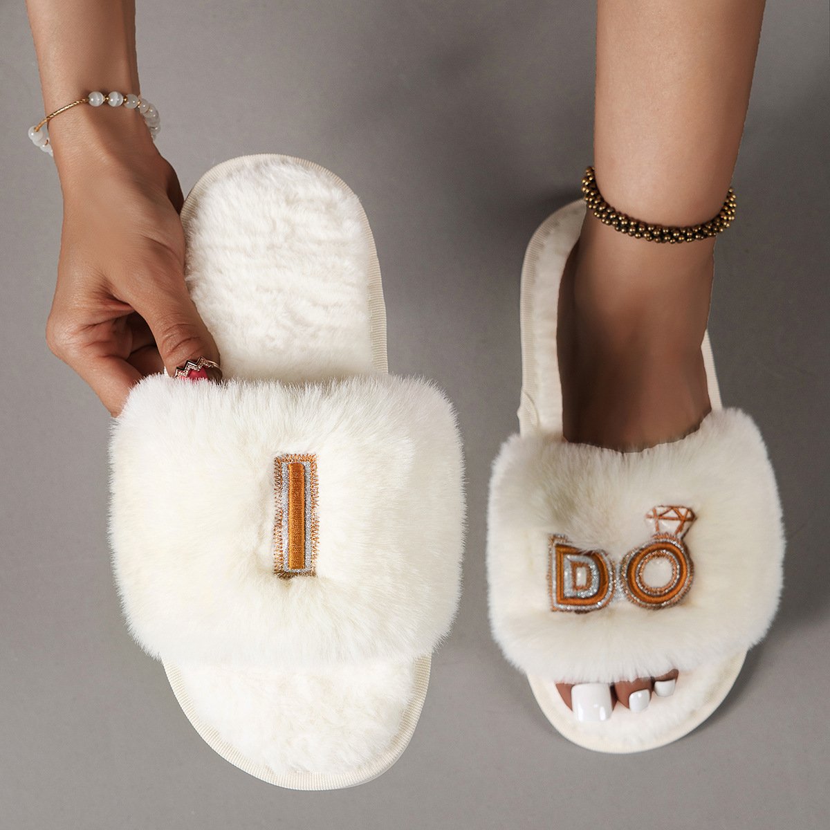 Wedding Slippers Women's Bride Bridesmaid I Do Slides Faux Rabbit Fur Non-slip Sole Wedding Gift Open-toes Slides Slipper