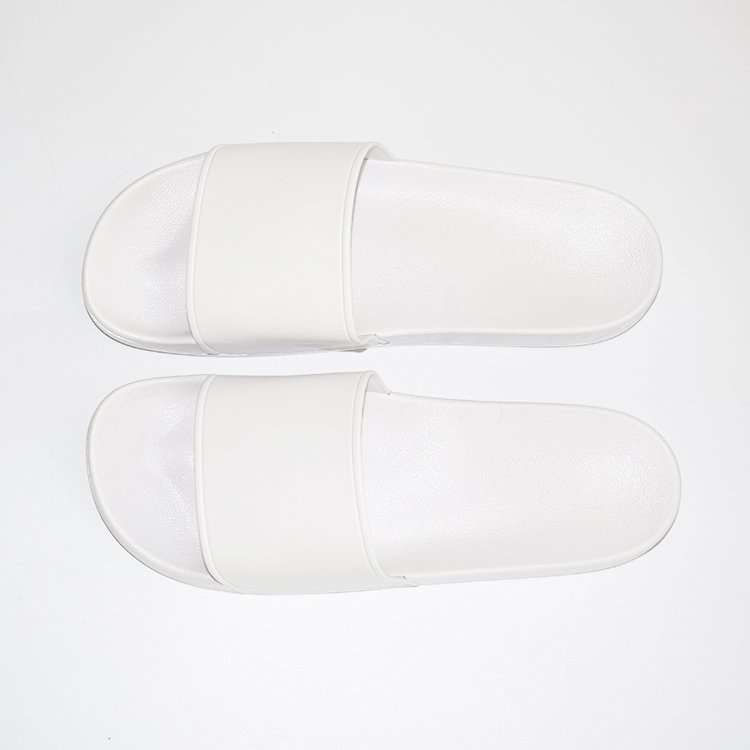 2021 New Design Custom logo Slides Sandals With Logo PVC Beach Bath Slippers For Women And Men