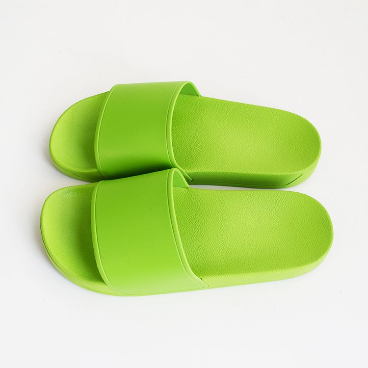 2021 New Design Custom logo Slides Sandals With Logo PVC Beach Bath Slippers For Women And Men