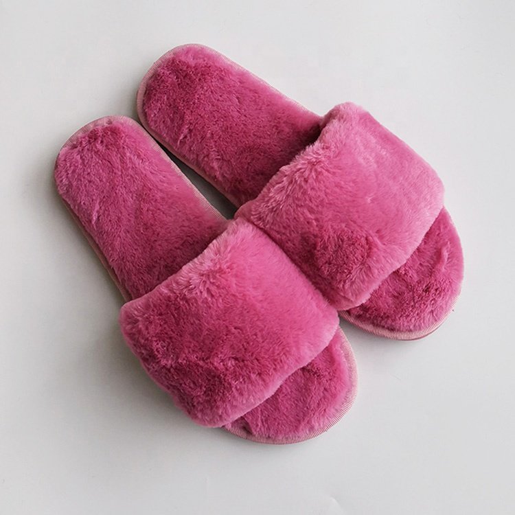 Women's Slip on Fuzzy Slippers Flat Sole House winter Slippers Outdoor Indoor Warm Short Plush Bedroom Shoes with Fur Lining