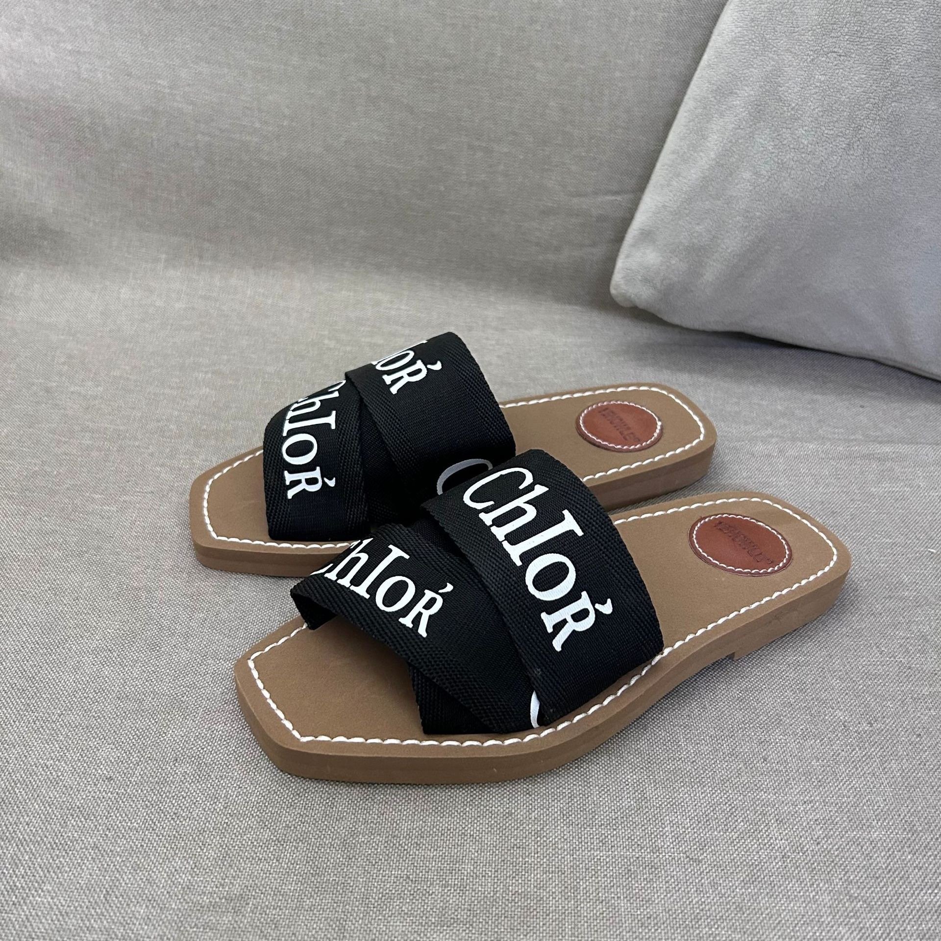 flat slippers for womens flat feet shoes flip-flops slippers ladies sandals slippers letter beach flat casual sandals