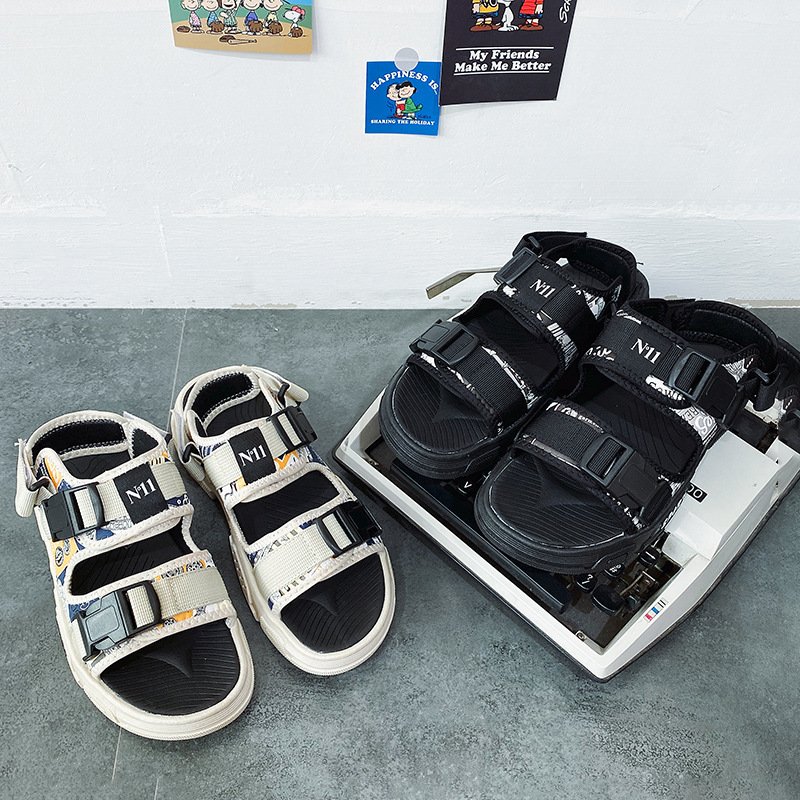 2024 Factory Wholesale Low Price Shoes Summer New Leisure Trend Personalized Men Beach Sports Sandals For Men