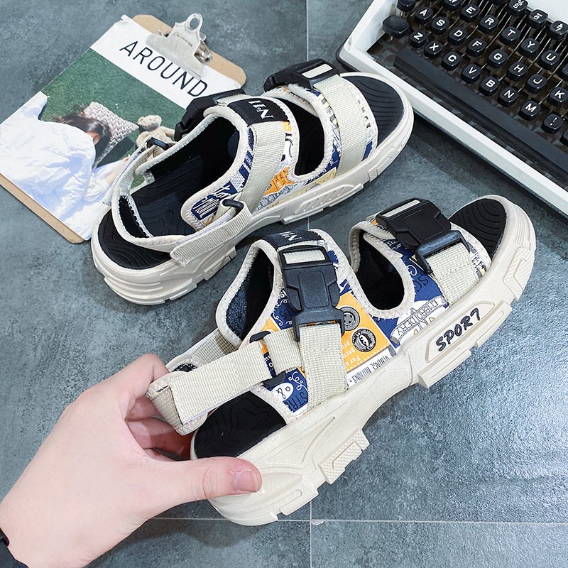 2024 Factory Wholesale Low Price Shoes Summer New Leisure Trend Personalized Men Beach Sports Sandals For Men
