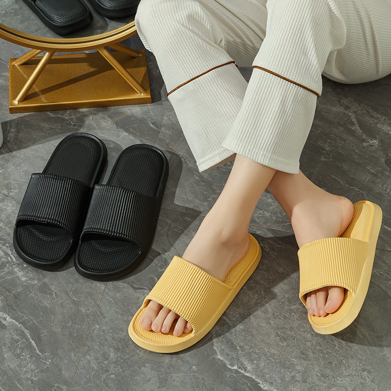 Soft and Casual EVA Women's shoes Simple Slippers for Men Indoor & Outdoor Breathable Slides Slippers Bathroom Use Unisex
