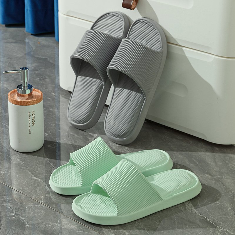 Soft and Casual EVA Women's shoes Simple Slippers for Men Indoor & Outdoor Breathable Slides Slippers Bathroom Use Unisex